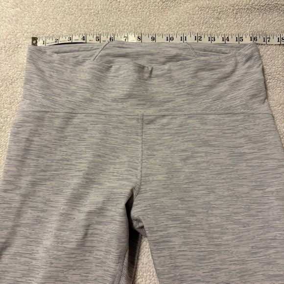 Lululemon Train Times 7/8 Pant Leggings
Wee Are From Space Grey White - Picture 6 of 12
